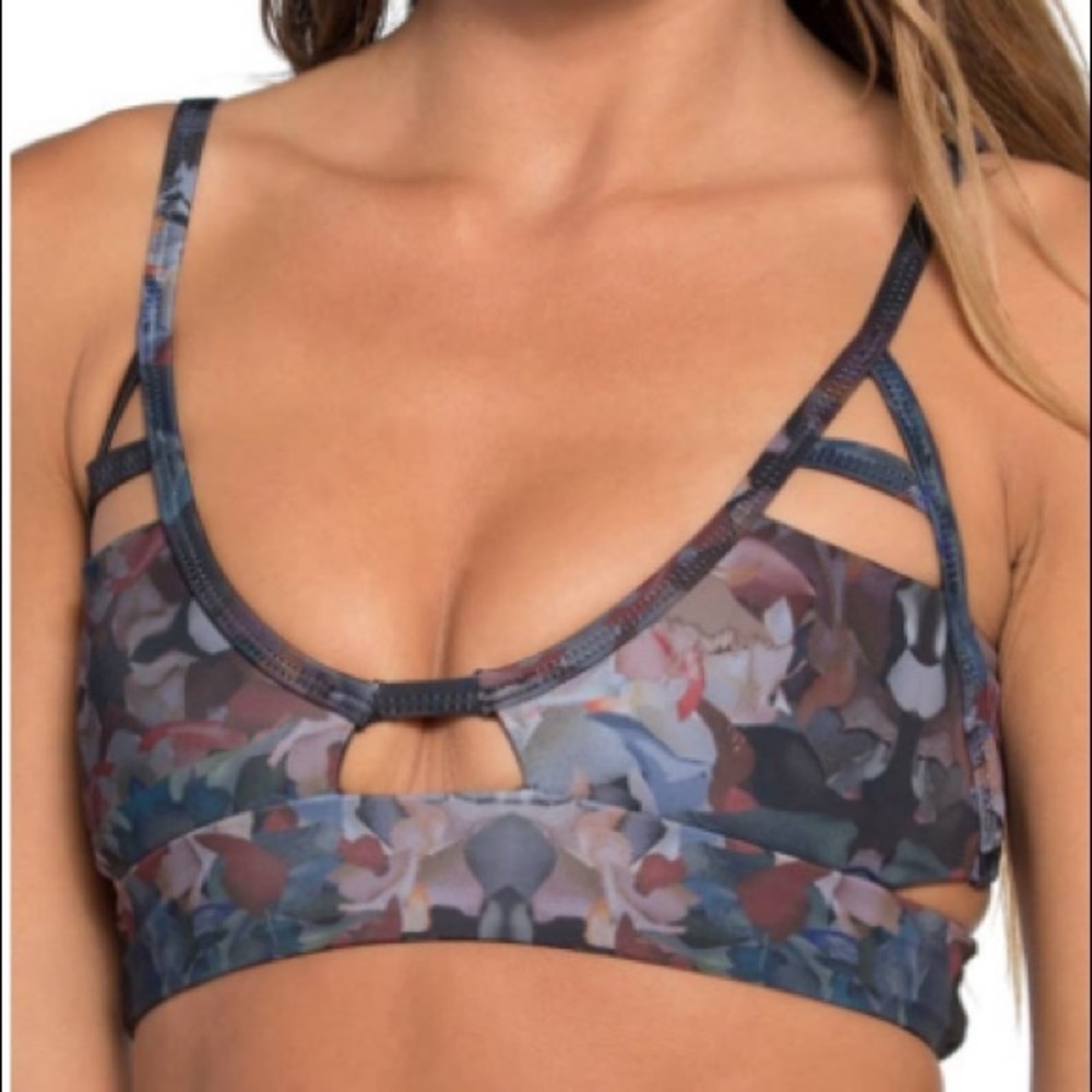 Tavik jessi bikini top floral